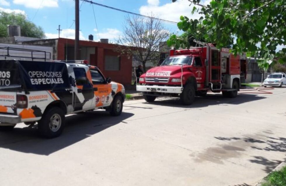 Se produjo un incendio en un departamento en Arroyito