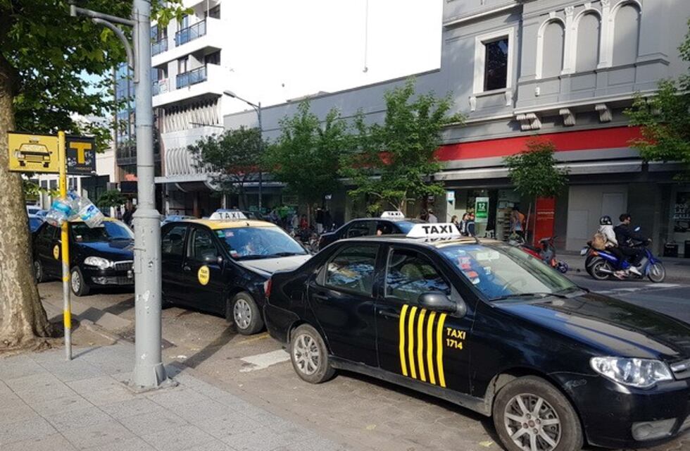 Taxistas marplatenses celebran la afluencia turística