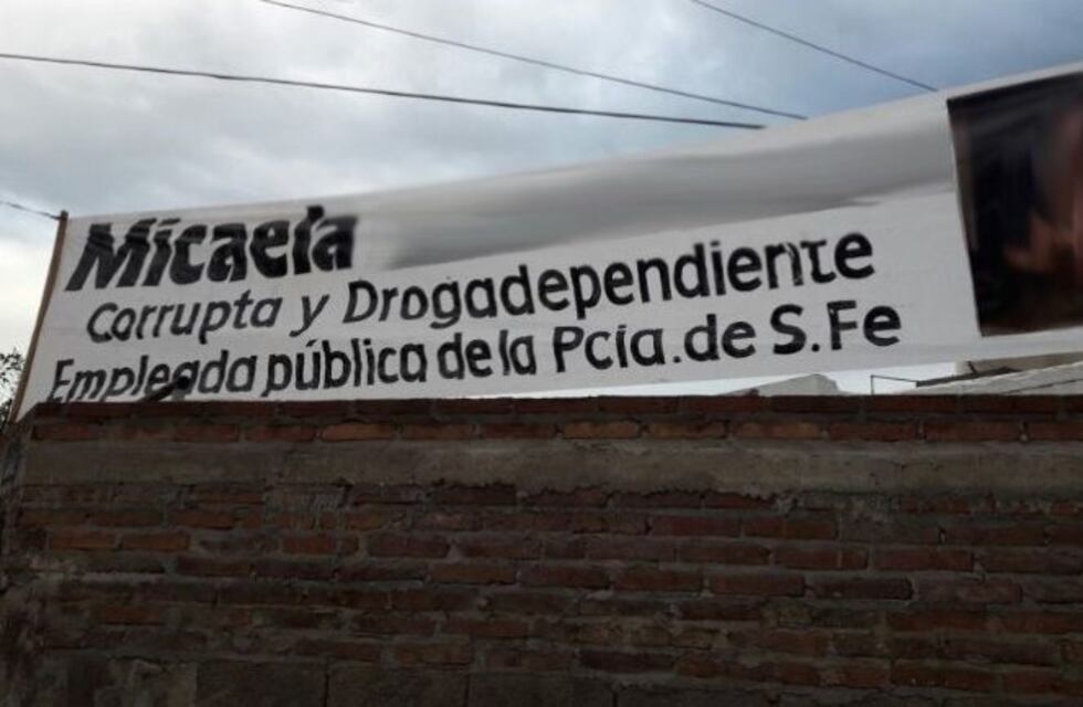 Hallaron en Mendoza al acosador que colgó pasacalles con fotos porno falsas de su ex pareja