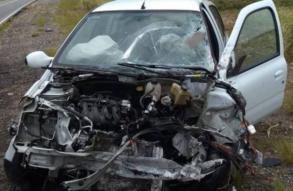 Mujer herida tras violento choque en el camino de las Altas Cumbres