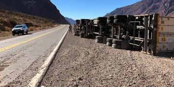 El accidente se registró anoche sobre la Ruta 7, a la altura del arroyo Cortaderas\u002E