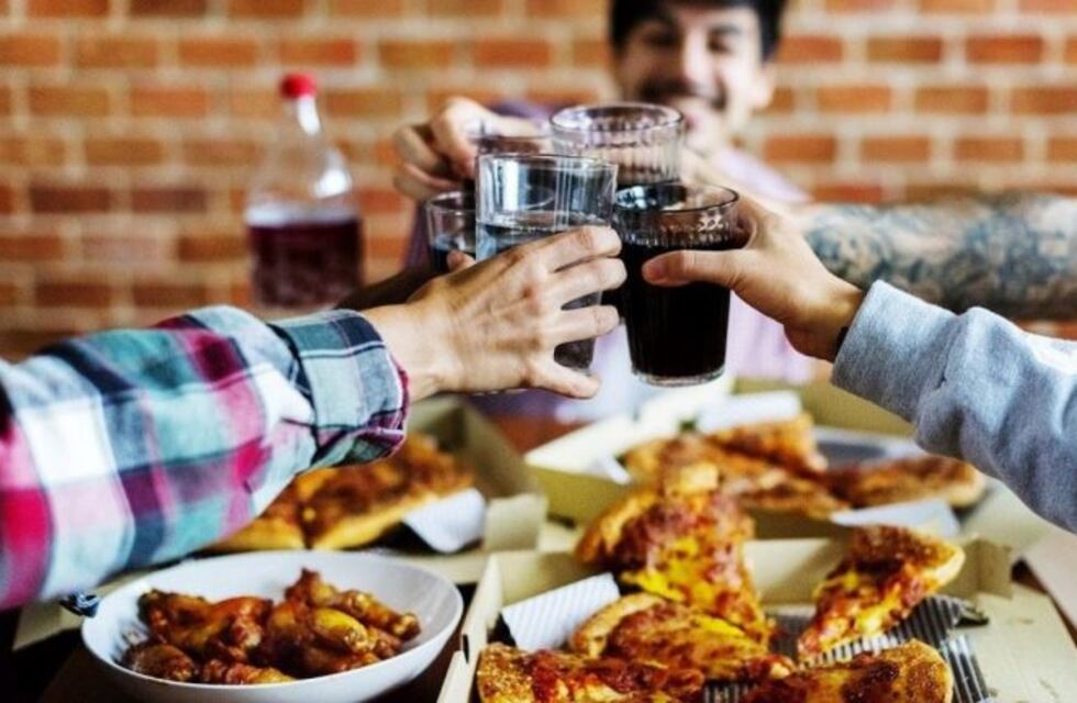 Carlos Paz: se permiten las reuniones entre amigos y familiares en bares y restaurantes
