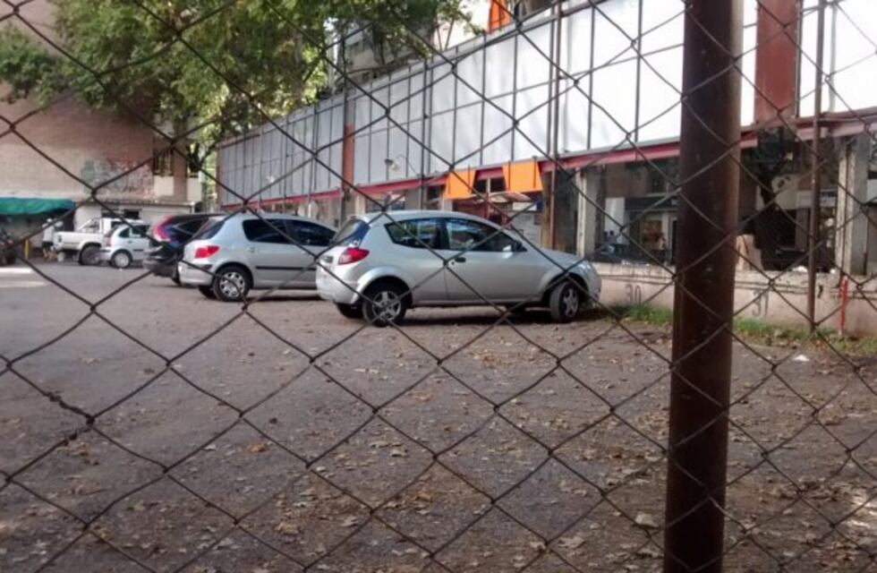 Las playas de estacionamiento son responsables por daños o hurtos en los autos