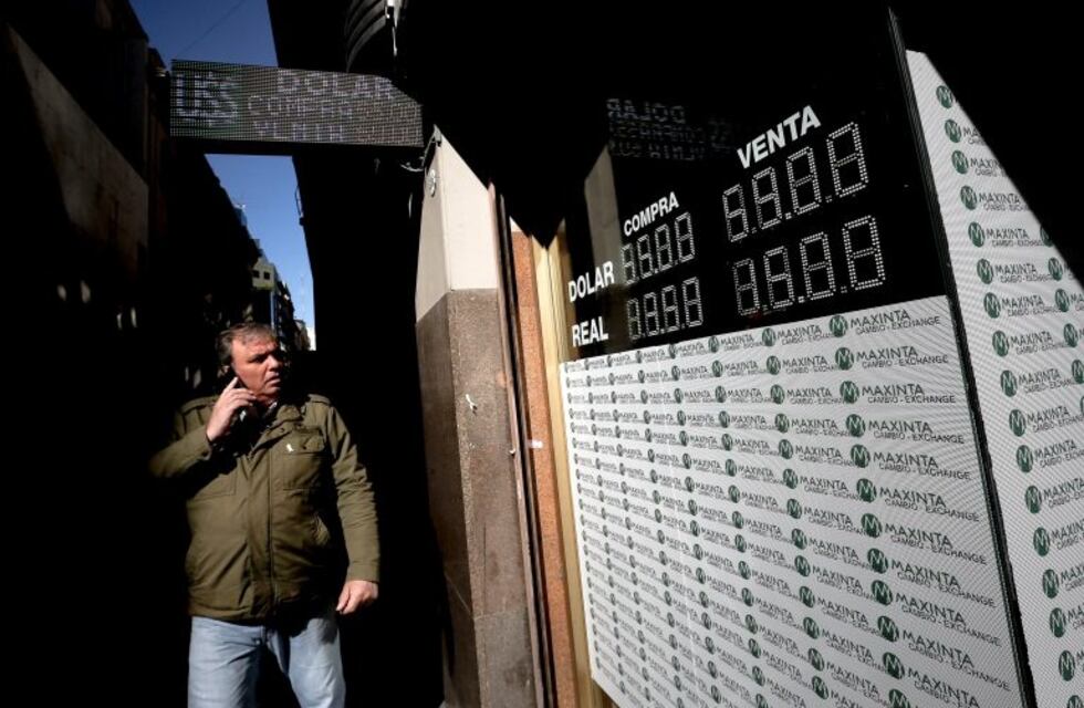 El Banco Central habilitó una leve baja de tasas y vendió otros 50 millones de dólares