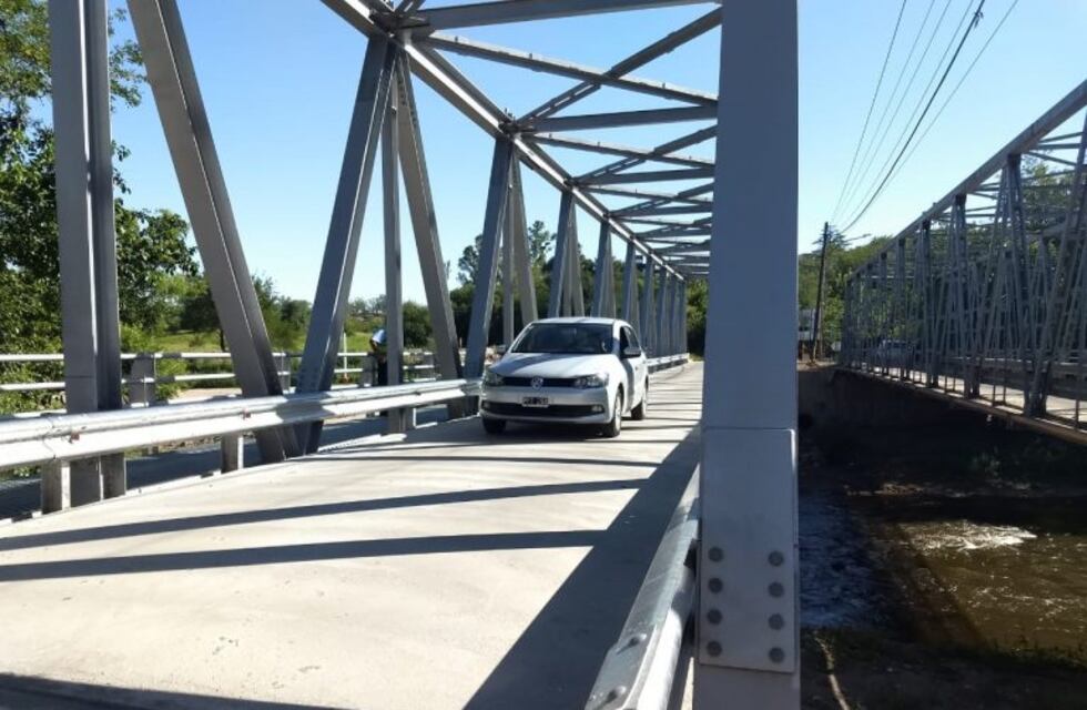 Inauguraron el nuevo puente Los Carolinos