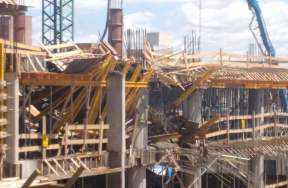 Se derrumbó la construcción de los Tribunales en Santa Fe y hubo nueve heridos