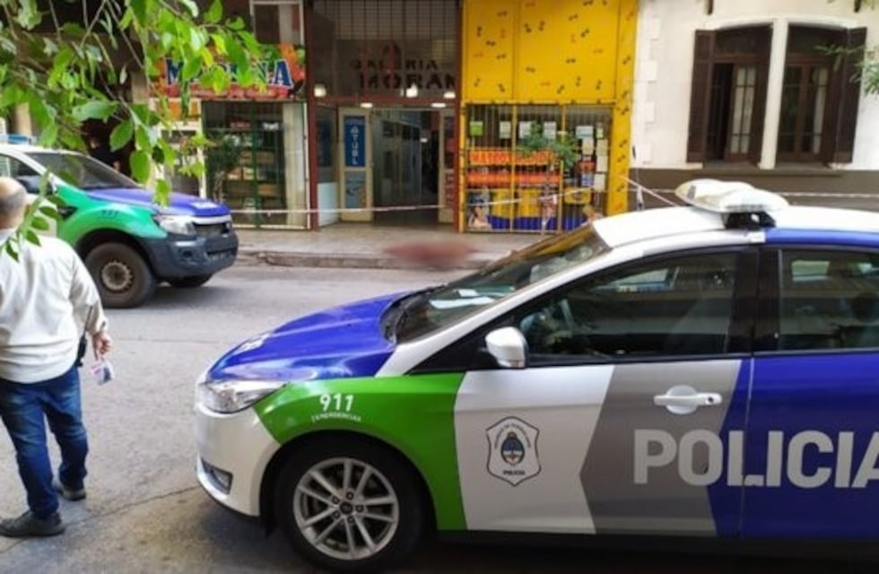 El fiscal Castro confirmó que fue asesinada la joven que había caído de un séptimo piso