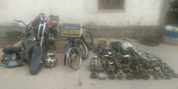 Lajitas: desbarataron una banda que robaba y desarmaba motos