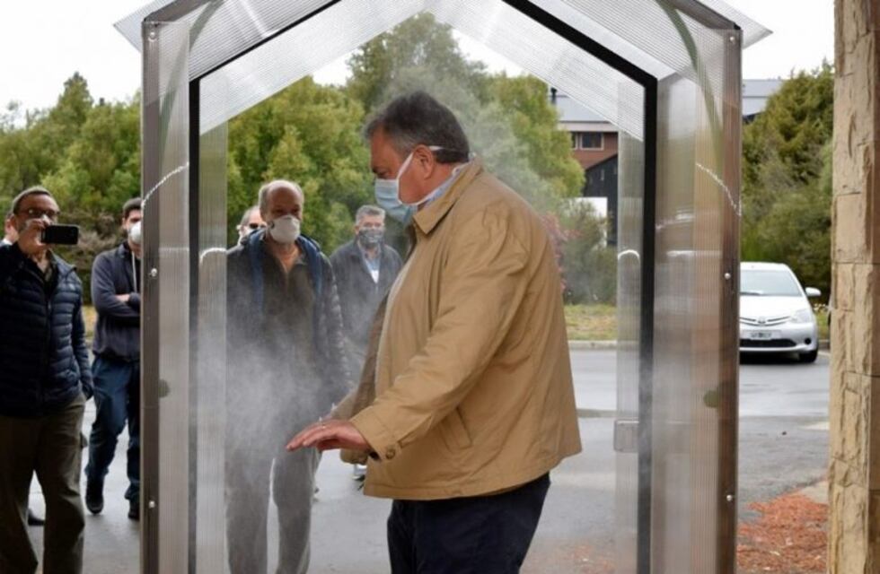 Coronavirus: Bariloche realizó el primer prototipo de cámara de desinfección