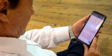 Varisco presentó un número de Whatsapp para recibir consultase los vecinos paranaenses