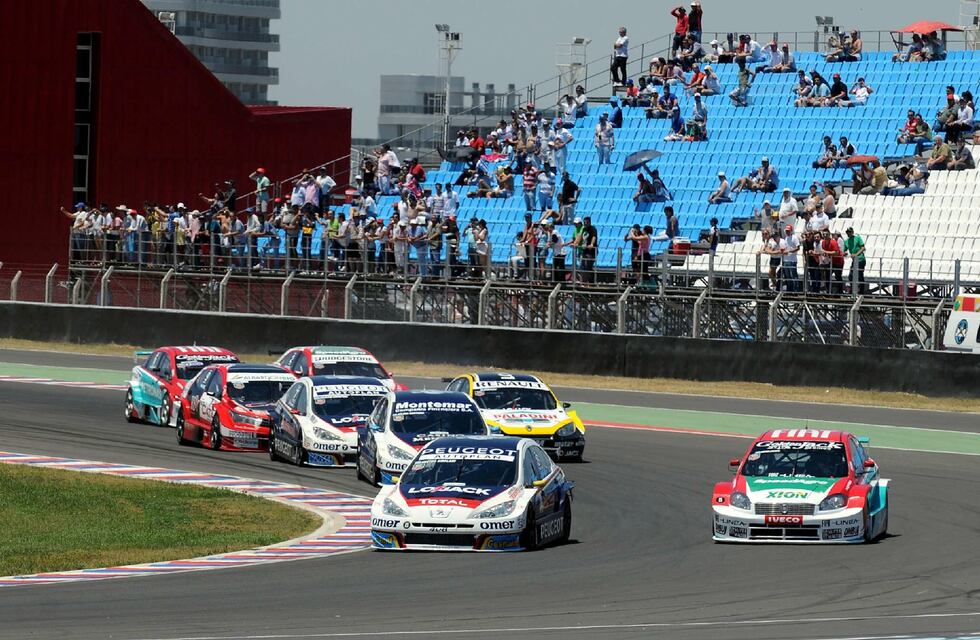 Súper TC2000: el Gálvez lidera la vuelta del automovilismo con 500 espectadores