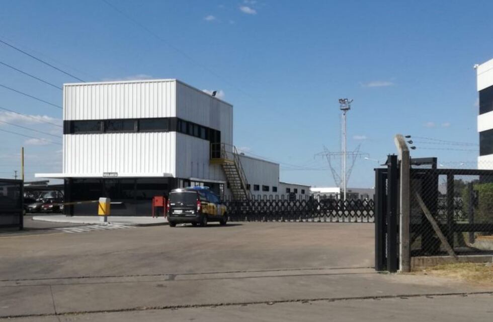 Un operario murió atropellado por un compañero