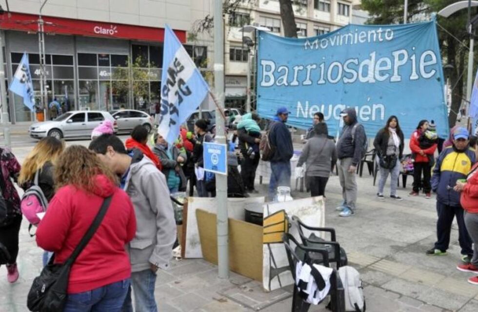 Cortes y manifestaciones en el centro de Neuquén