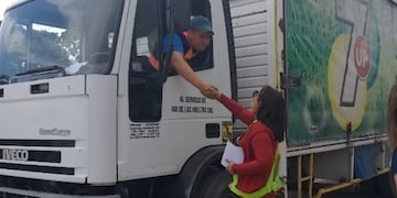 Al igual que los taxistas, camioneros ayudan a desnaturalizar el \