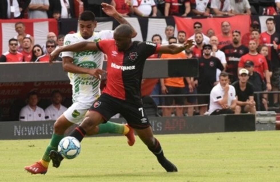 ¿Juega con Argentinos Juniors? Leal viajó a África para sumarse a su selección