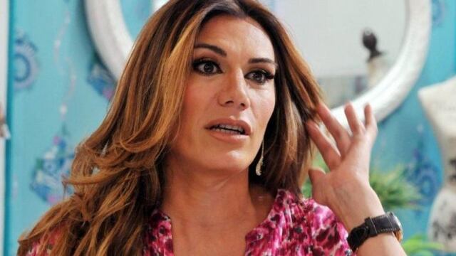 Flor de la V se le declaró en vivo a Flor Jazmín Peña y confesó ser \