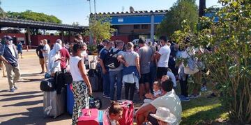 El paciente y su esposa formaron parte de los repatriados que ingresaron desde Brasil por Iguazú\u002E