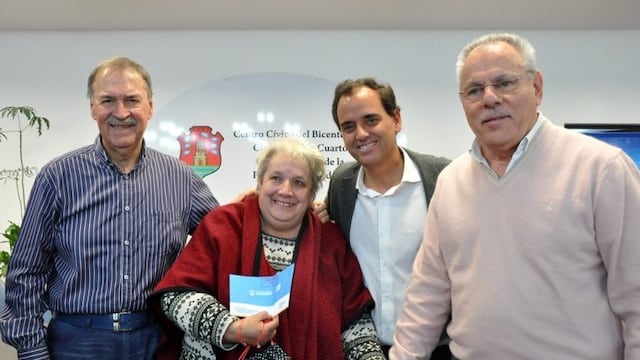 Schiaretti otorgu00f3 cru00e9ditos en Ru00edo Cuarto