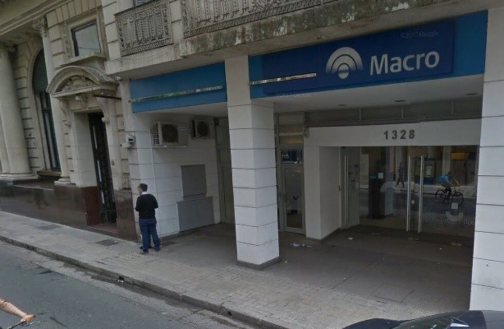 Detuvieron a un búlgaro con un "pescador" en un cajero automático