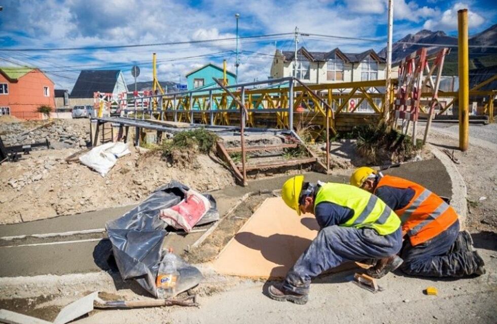 Construcción de veredas y mejoras integrales en la ciudad