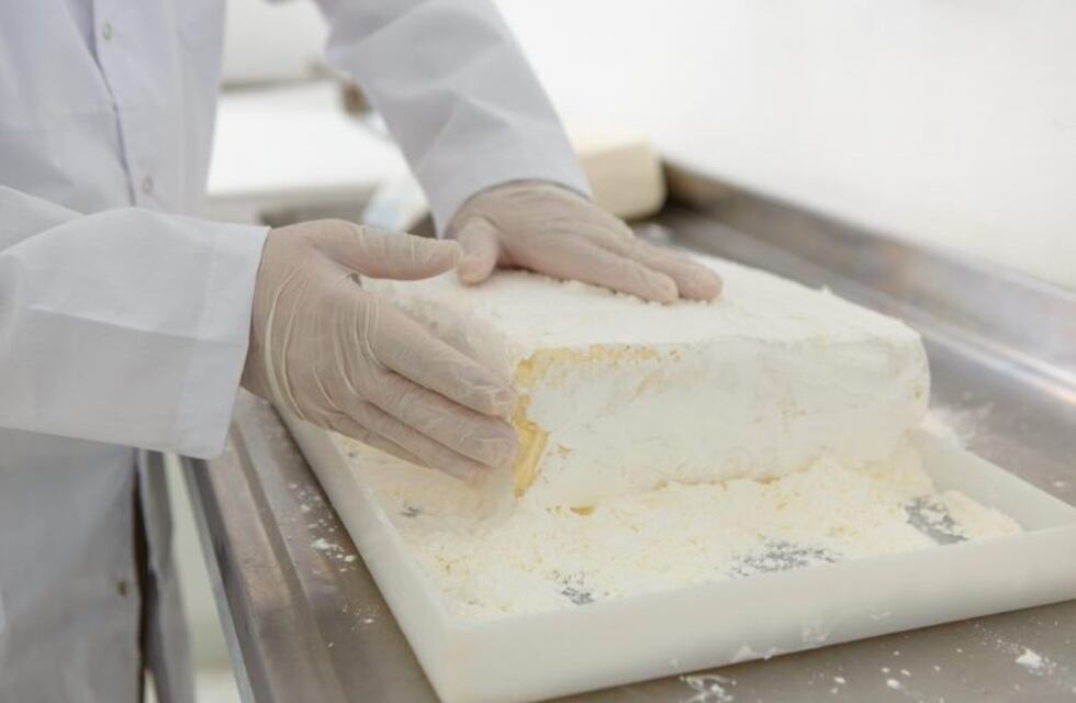 Prohíben la comercialización de una marca de queso santafesina