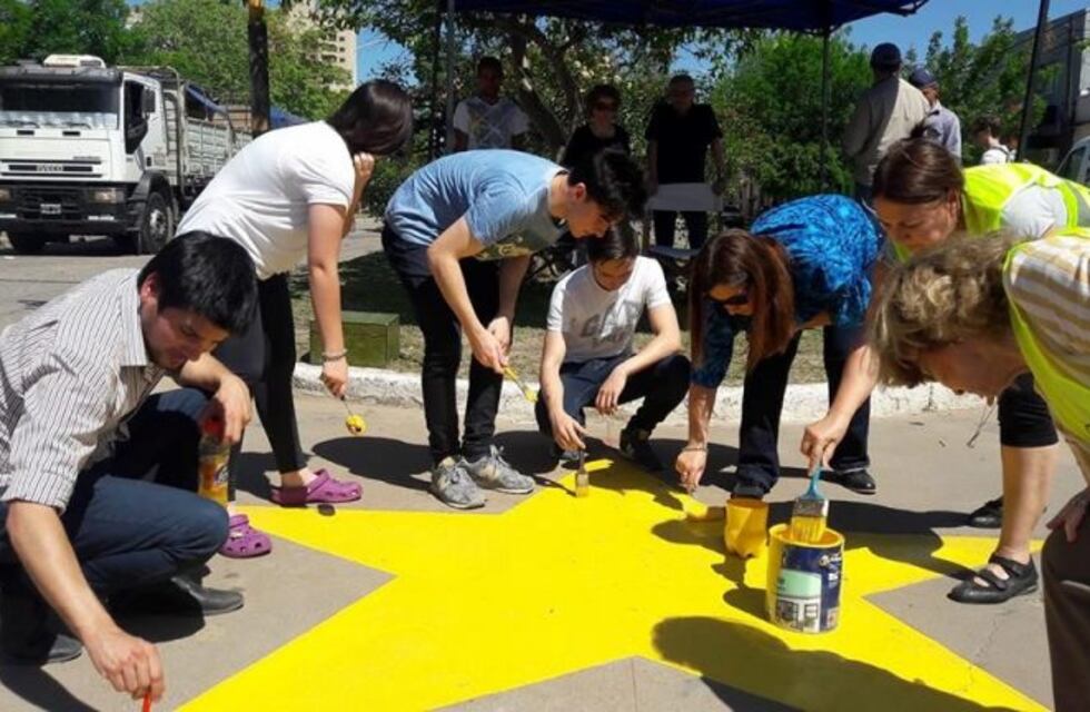 Concientización en seguridad vial: pintaron una nueva estrella en memoria Fabián Coria
