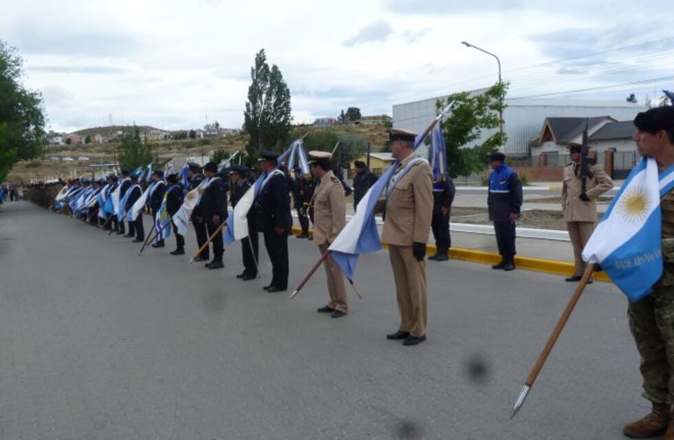 Desfile Cívico Militar 118º Aniversario de la ciudad