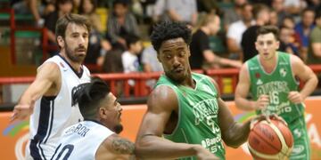 Jerome Meyinsse, la figura de Atenas, se enfrenta a sus ex compañeros del Ciclón\u002E