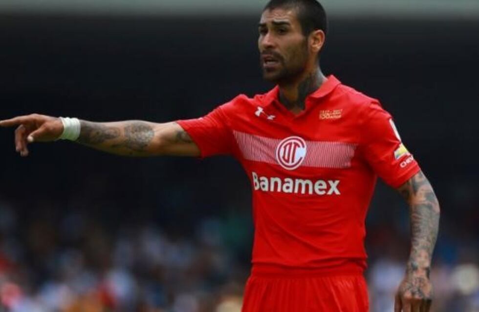 Central no llegó a un acuerdo con Méndez, que firmó con Vélez