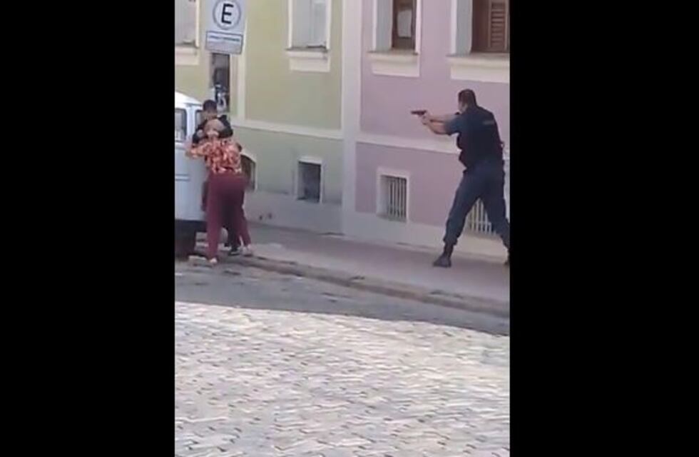 Un policía mató a sangre fría a un ladrón en Brasil