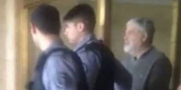 11_10_2017_ El diputado Julio de Vido ingresa esta mañana a Tribunales Comodoro Py \r\nDYN04, BUENOS AIRES, 11/10/2017, JULIO DE VIDO LLEGA A LOS TRIBUNALES DE COMODORO PY\u002E FOTO:DYN/LUCIANO THIEBERGER, ciudad de buenos aires julio de vido juicio al ex ministro de planificacion federal por la tragedia de once juicios corrupcion kirchnerismo tragedia de once ferrocarril sarmiento