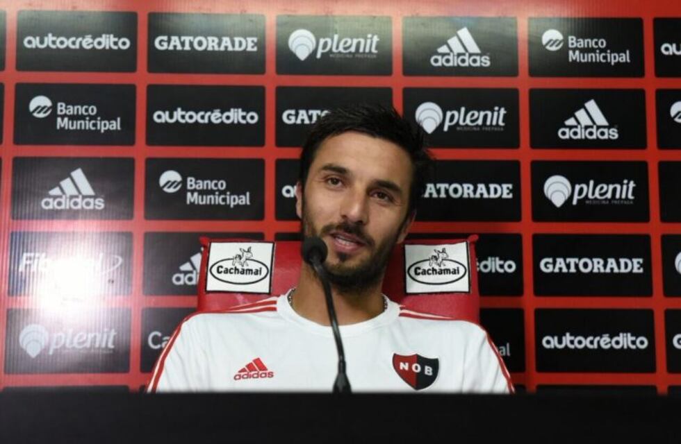 Scocco le pegó a la dirigencia: "Armaron una guerra con el plantel"
