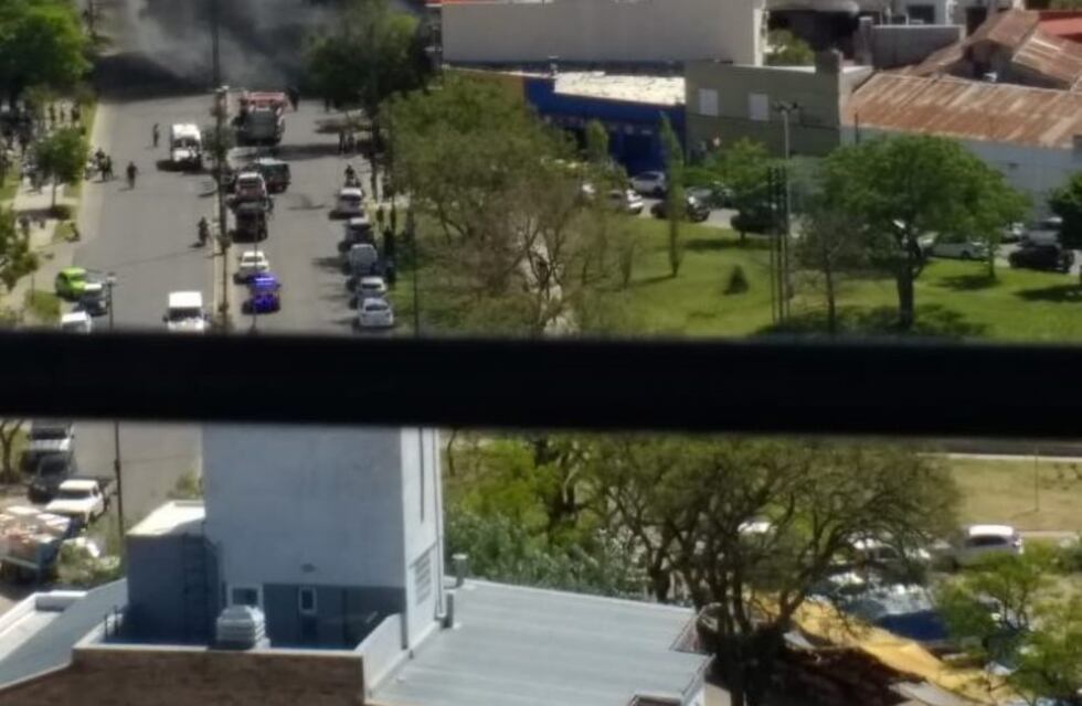 Incendio en un depósito del Ministerio de Desarrollo Social en Santa Fe dejó pérdidas por $5 millones