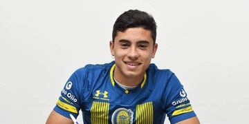 El juvenil Lautaro Giaccone firmó su primer contrato (Foto: TyC)