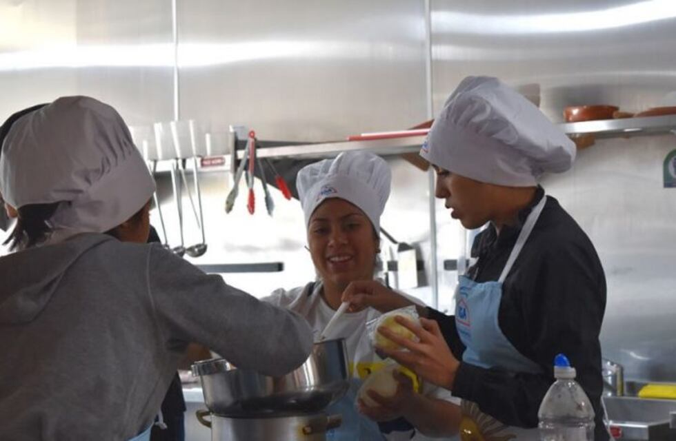 Taller de elaboración de huevos de pascua