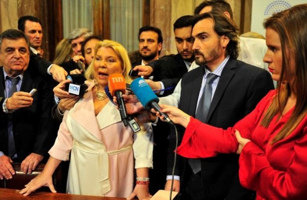 Carrió no pudo asumir como presidenta de una Bicameral