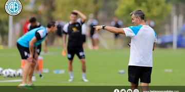 Pablo Lavallén pondrá en escena a los que no vienen jugando\u002E Reaparece Luna y la duda está en el arco, con Montoya o Heredia\u002E