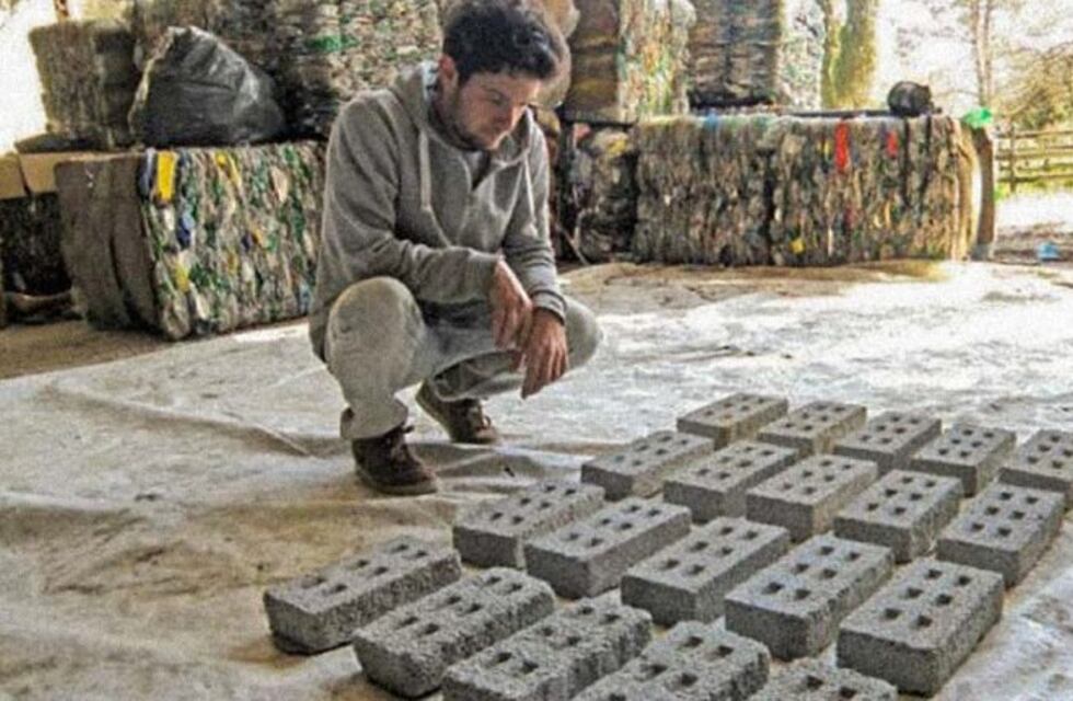 Propuesta para el desarrollo de ecoladrillos