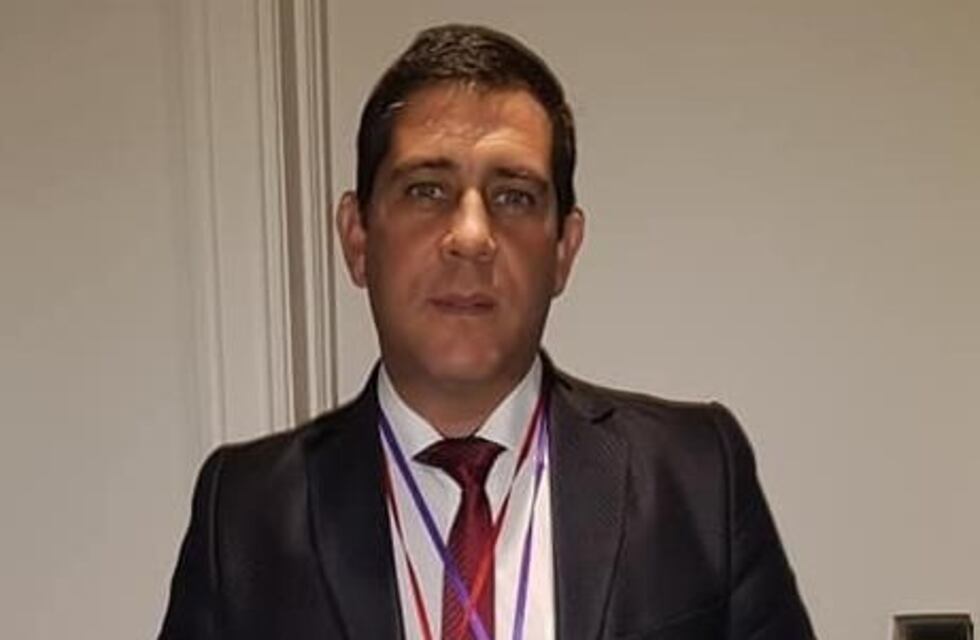 Por usar máquinas y personal municipal para una obra privada, suspenden a un intendente sanjuanino