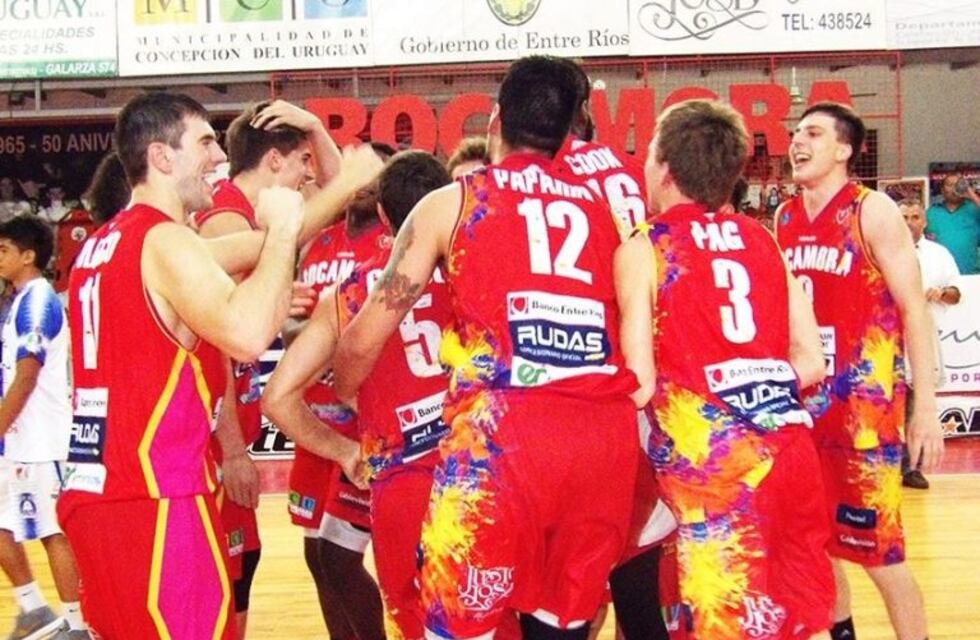 Manuel Olocco aportó 10 puntos en la victoria de Rocamora