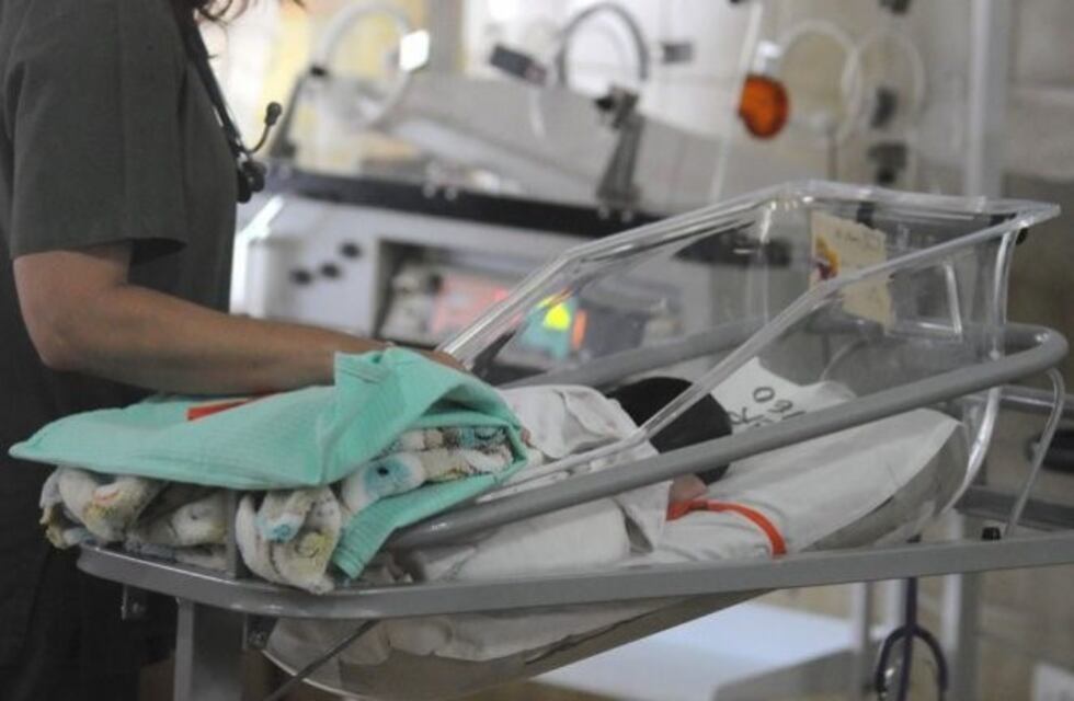 Neuquén: esperan que el bebé abandonado en medio del frío sea adoptado