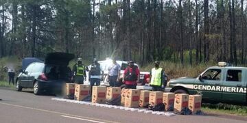 Bonpland: decomisan cargamento ilegal de cigarrillos