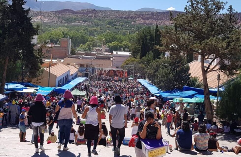 Se desató la alegría del carnaval en la Quebrada de Humahuaca