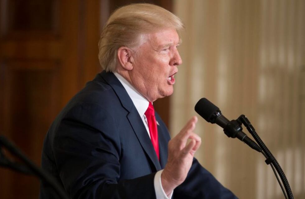 Trump aseguró que "todas las opciones están sobre la mesa" respecto a Corea del Norte