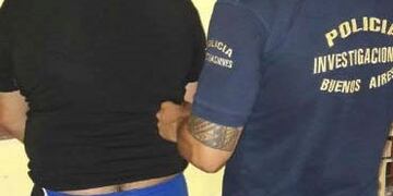 Un sujeto identificado como \