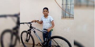 Nelson y su bicicleta nueva comparada con la venta de churros\u002E