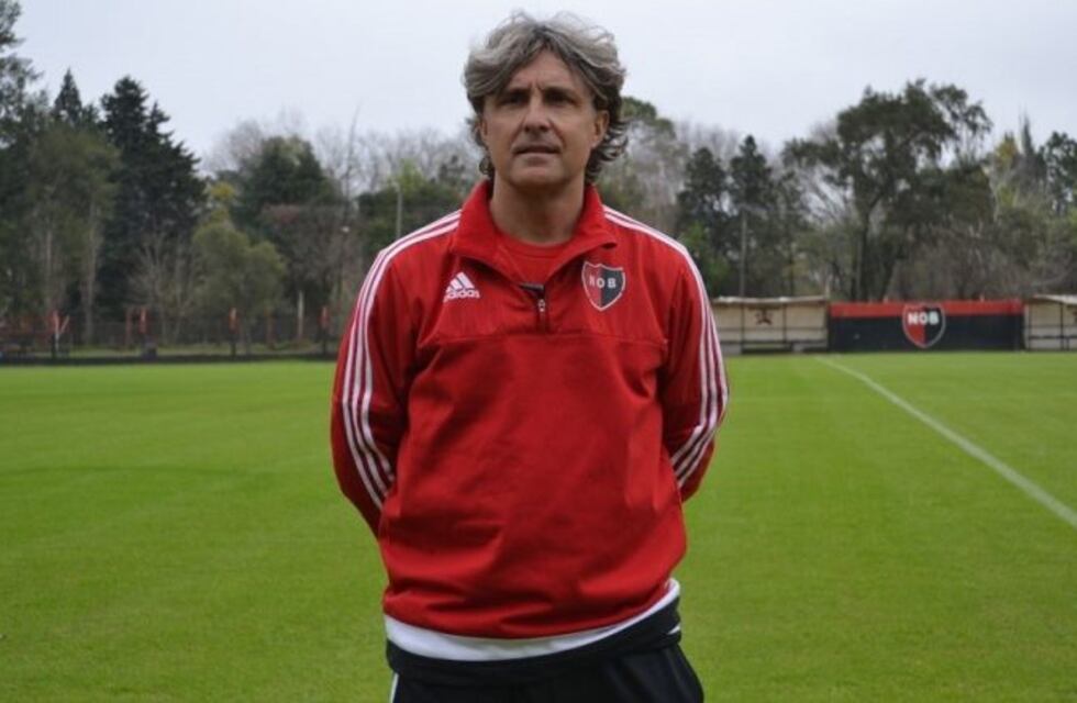 Héctor Bidoglio es el nuevo técnico de la reserva de Newell's