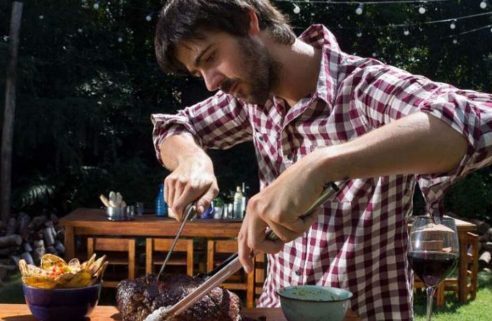 Locos por el asado: los consejos de Laucha Luchetti para preparar un buen asado