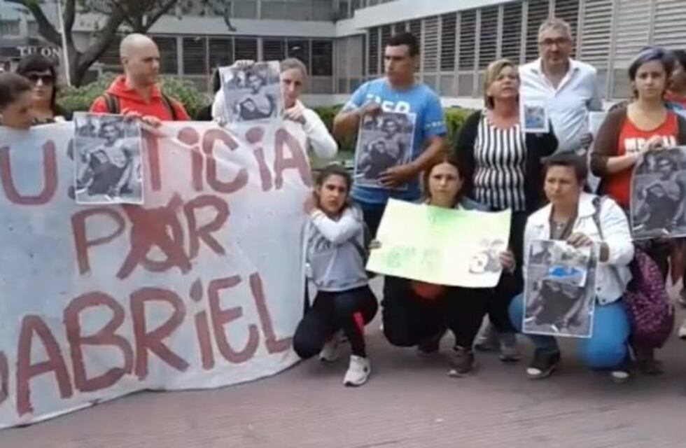 La madre de Gusman sostuvo que "lo acribillaron"