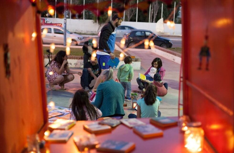 Música, lectura y percusión en Rada Tilly